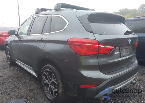 2017 BMW X1 xDrive28I z USA, uszkodzony, nr VIN WBXHT3C35H5F84692
